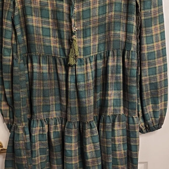 Chelsea & Violet Green Flannel Plaid Mini Dress. - Picture 10 of 14